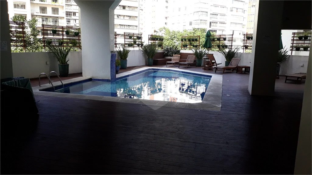 Apartamento à venda mobiliado nos Jardins — 126 m²