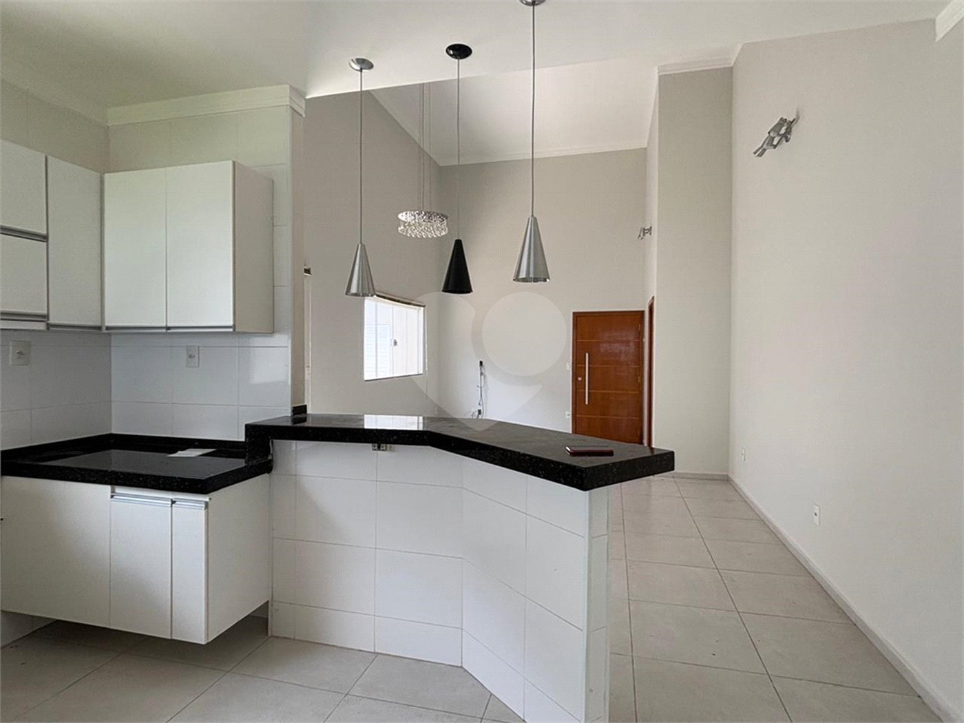 Vende-se casa no Village Damha II