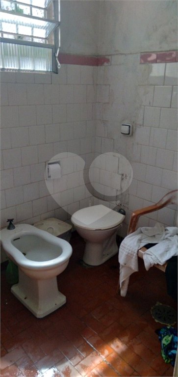 Casa com 272m² de área construída , 2 dormitórios , 1 vaga , à venda no Jabaquara.