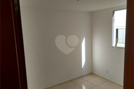 Apartamento no Condomínio Residencial Monte Everest