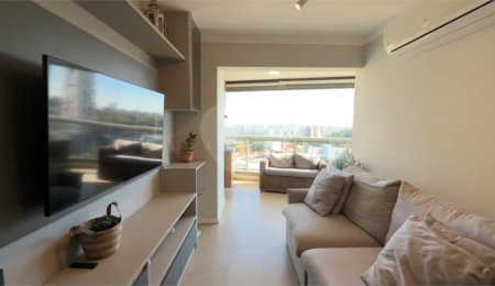 Apartamento à venda ou para alugar com 2 quartos, sendo 1 suíte,  em Vila Ipojuca, São Paulo, SP