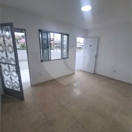 SOBRADO TIPO APARTAMENTO COM 1 QUARTO PARA LOCAÇÃO 153m² - SANTÍSSIMO