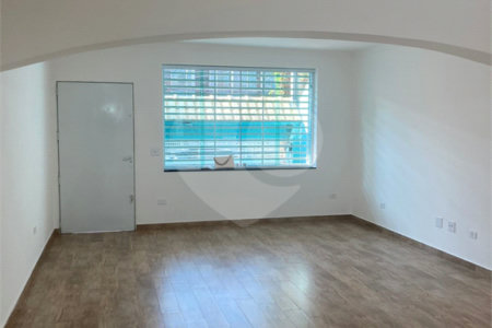 Sobrado à venda com 4 quartos, sendo 1 suíte, em Ipiranga, São Paulo, SP