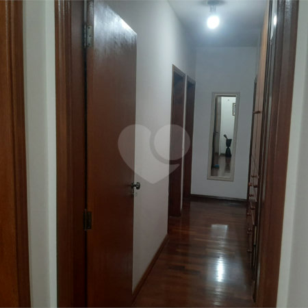 Bela casa com boa localização no bairro Portal do Sol