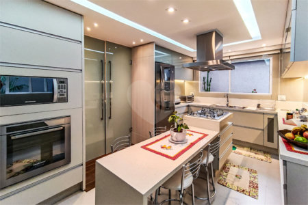 Casa à venda com 3 suítes no condomínio Residencial Paineiras, São Paulo - SP