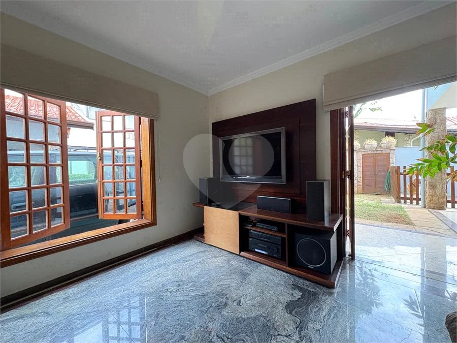 Casa a Venda no Condomínio Vista Alegre - Sede em Vinhedo/SP