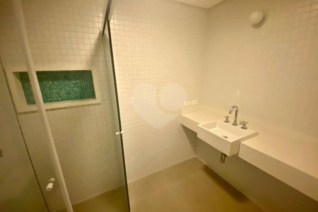 Imóvel 168m² Idea Zarvos com 3 suites, varanda na frente e na suíte, piscina, academia e 3 vagas Vila Madalena.