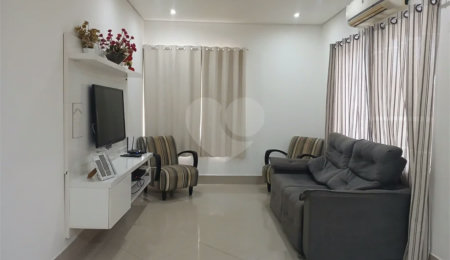 Casa à venda com 3 quartos, sendo 1 suíte, em Maitinga, Bertioga, SP