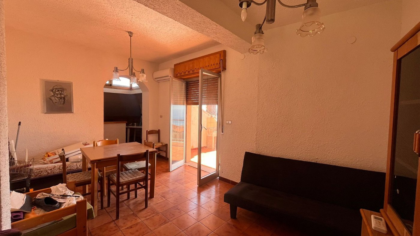 Apartamento à venda com 2 quartos em San Lucido, CS