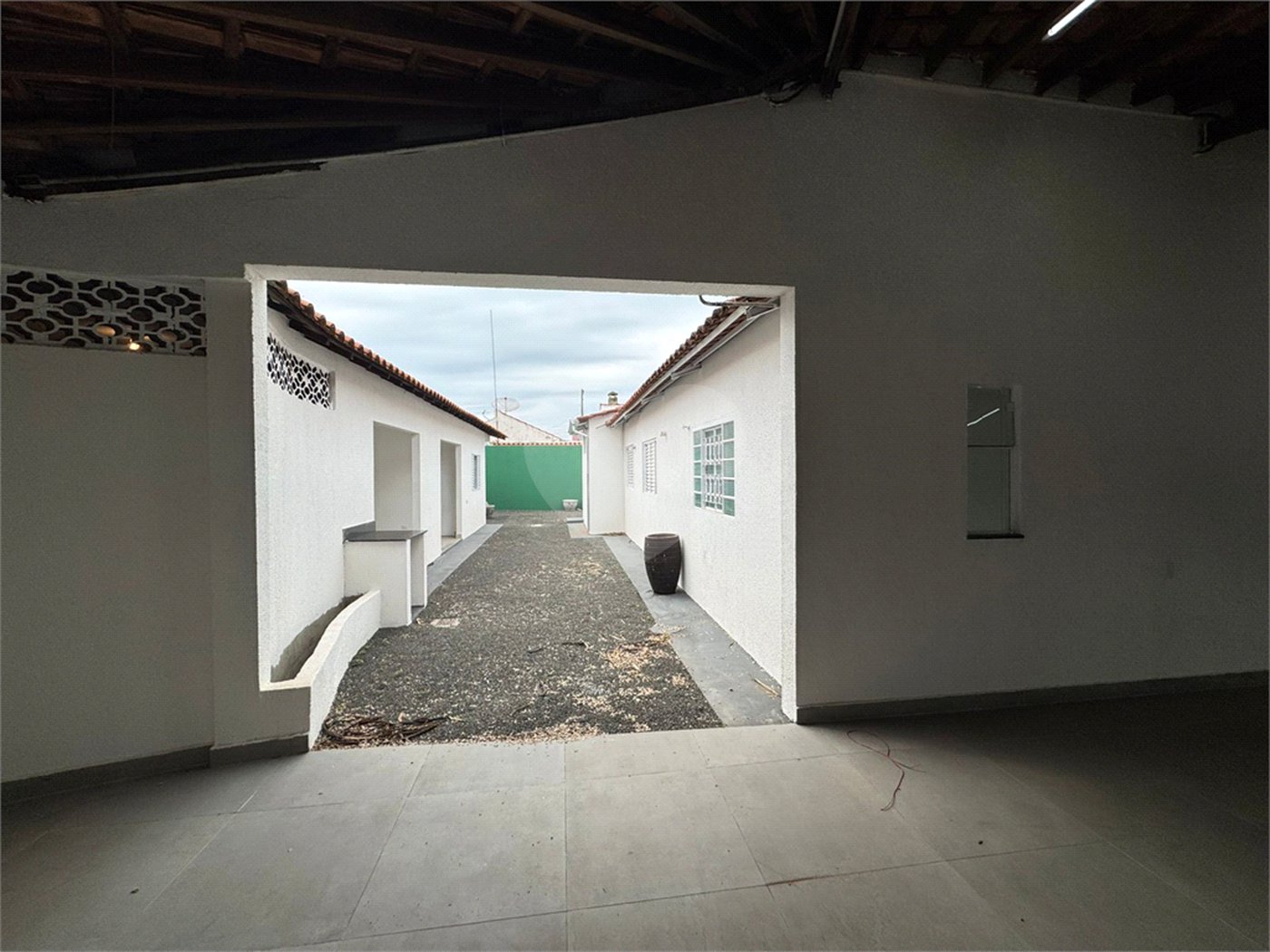Casa á venda, com 03 Dormitórios, no Bairro Parque Primavera em São Carlos.