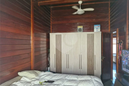 EXCELENTE RESIDÊNCIA À VENDA NO CONDOMÍNIO COLINAS VERDES – ARUJÁ/SP