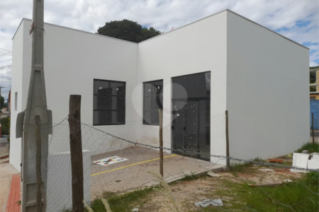 Imóvel Comercial na Rua Miguel Petroni – Localização Estratégica em Frente ao Campus da USP 1