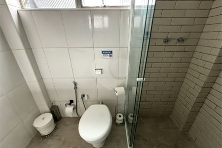 Apartamento de 80m² a venda e locação em Moema - 02 dorm, 02 Banheiros 01 Vaga