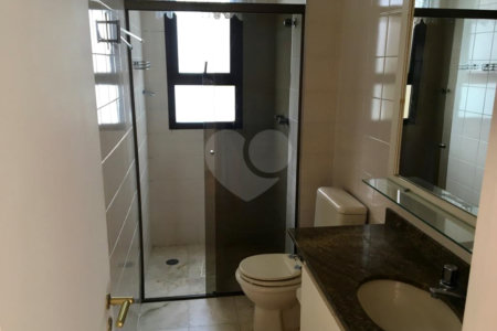 Apartamento com 3 Dormitórios sendo 1 Suíte 2 Vagas à Venda 99 m² por R$ 650.000