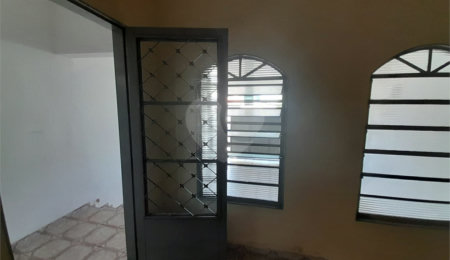 Casa à venda com 2 quartos, sendo 1 suíte,  em Parque Industrial, São Carlos, SP