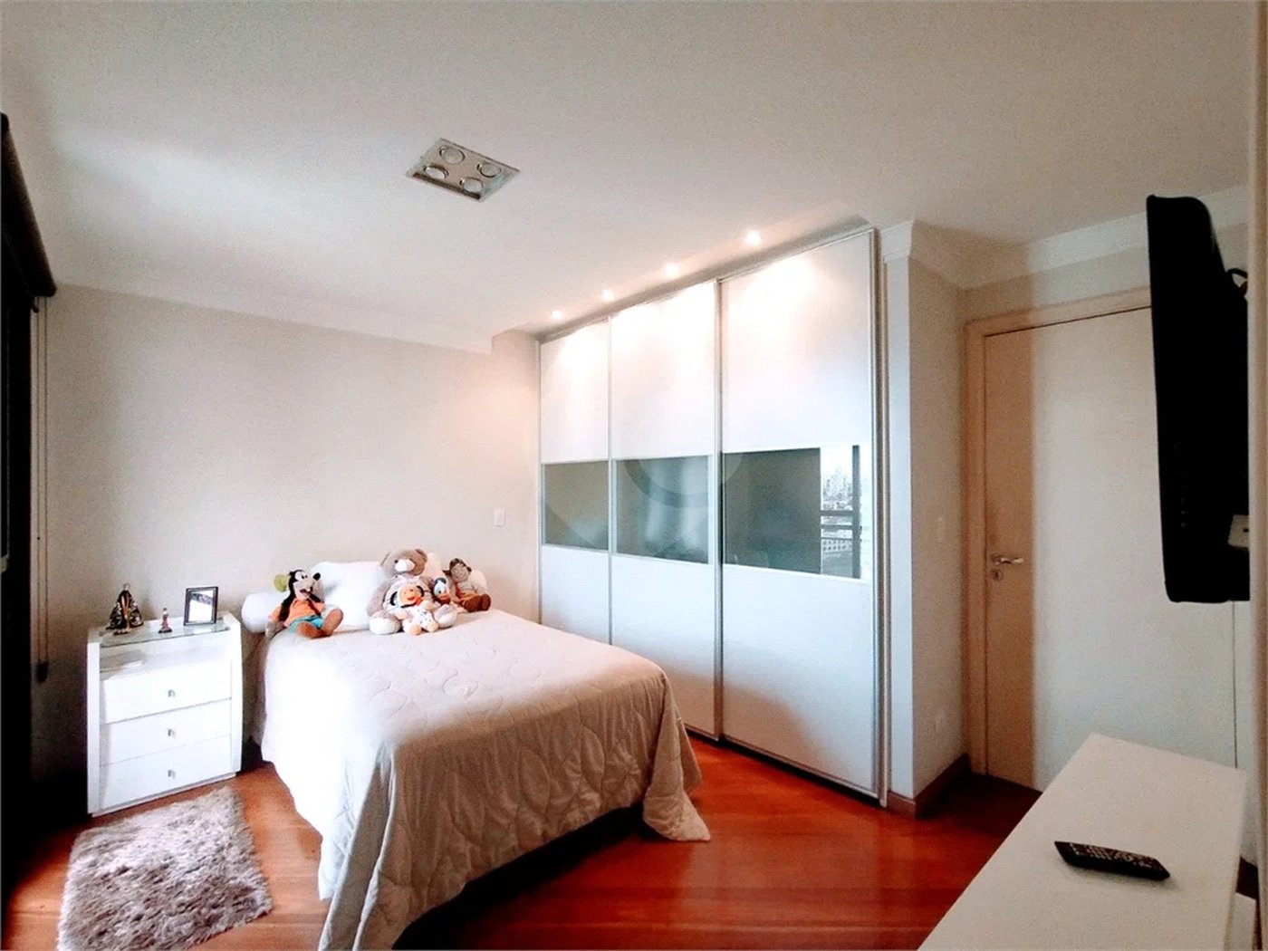 Apartamento para venda na Mooca com 4 suítes, 5 vagas. Condomínio Europa Cicero.