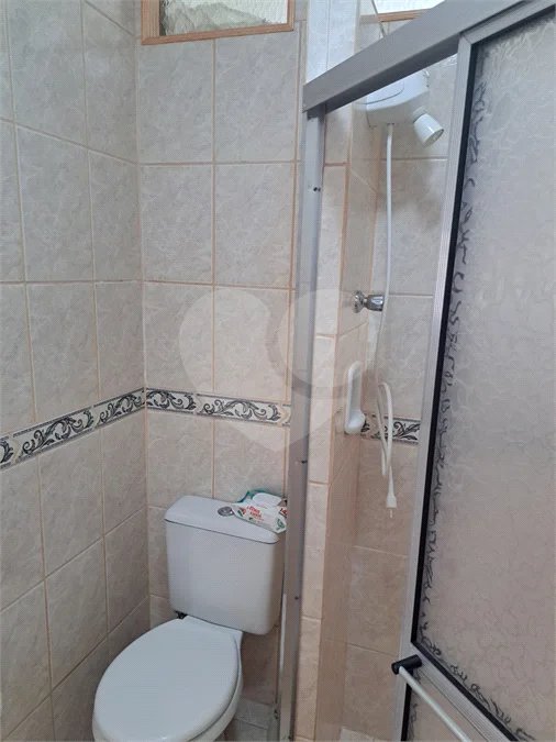 Casa Ampla com 5 Dormitórios, Piscina e Lazer Completo em Terreno de 1.260 m²