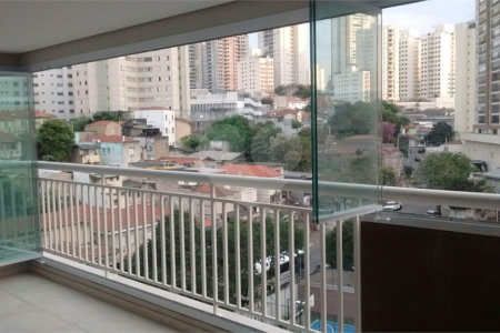 Condomínio Biografia Apartamento com 69m2 com 2 dormitórios e 1 vaga.Aceita Permuta