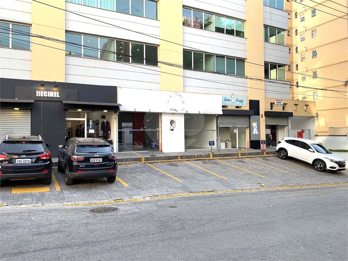 Aluga-se loja de rua, 230 m2, no Portal do Morumbi