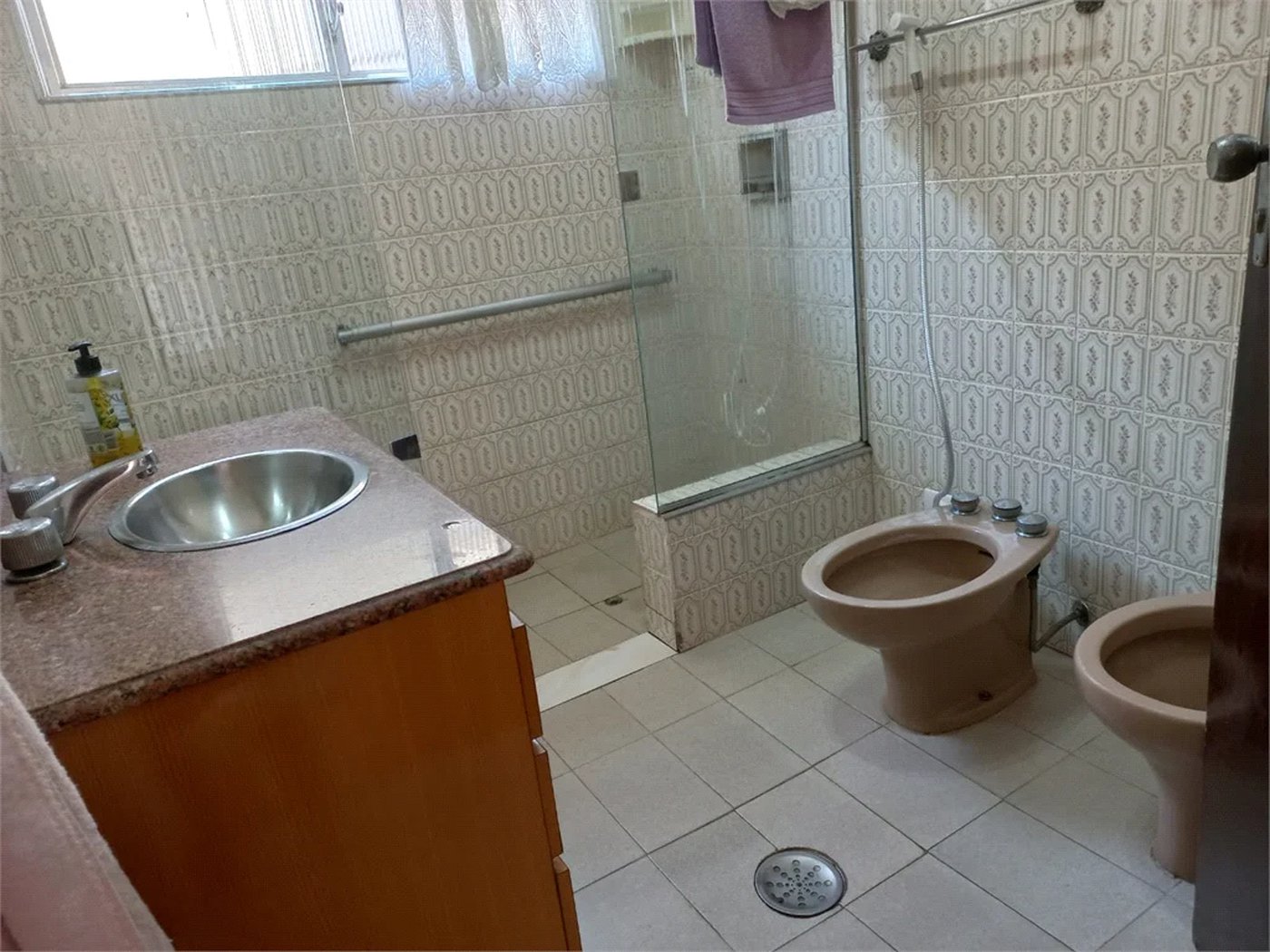 Casa à venda com 3 quartos, sendo 2 suítes, em Jaguaré, São Paulo, SP