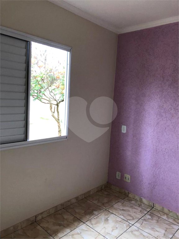 Casa térrea no Condomínio Moradas II .