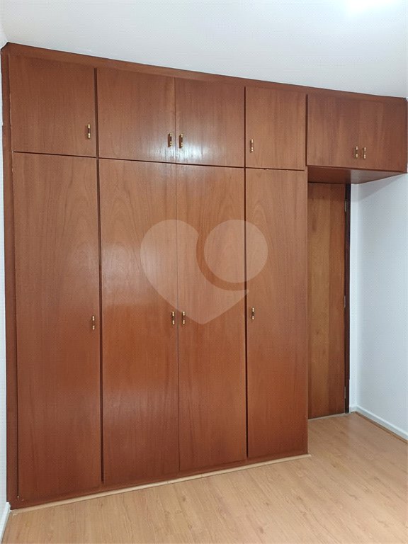 Apartamento com 77m² e 2 dormitórios próximo a Paulista e Metrô Trianon-Masp.