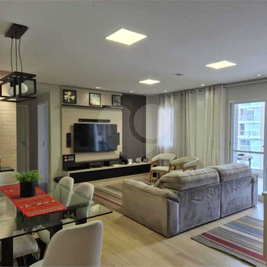 Apartamento reformado de 92 m² no Baeta Neves, com 2 dormitórios, 1 suíte, sala ampliada, área gourmet, 2 vagas, planejados e lazer completo.