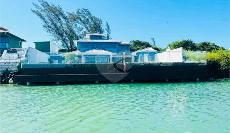 Casa para alugar com 5 quartos, sendo 4 suítes,  em Marina, Armação dos Búzios, RJ