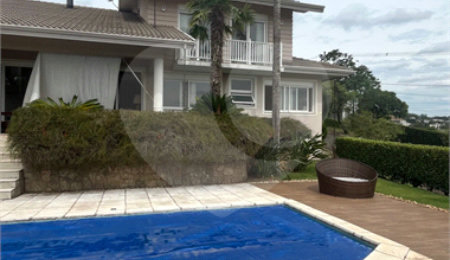 Casa à venda com 4 quartos, sendo 2 suítes,  em Condomínio Porto Atibaia, Atibaia, SP