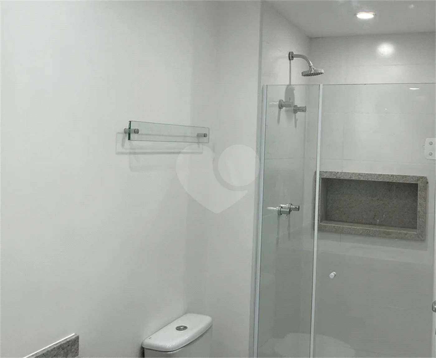 Apartamento mobiliado com 44 m2, 1 dormitório e 1 vaga a venda nos Jardins