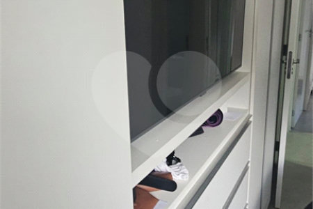 Apartamento à venda Campo Belo, 74 m², 3 dormitórios, 1 suíte, varanda gourmet, 2 vagas, depósito