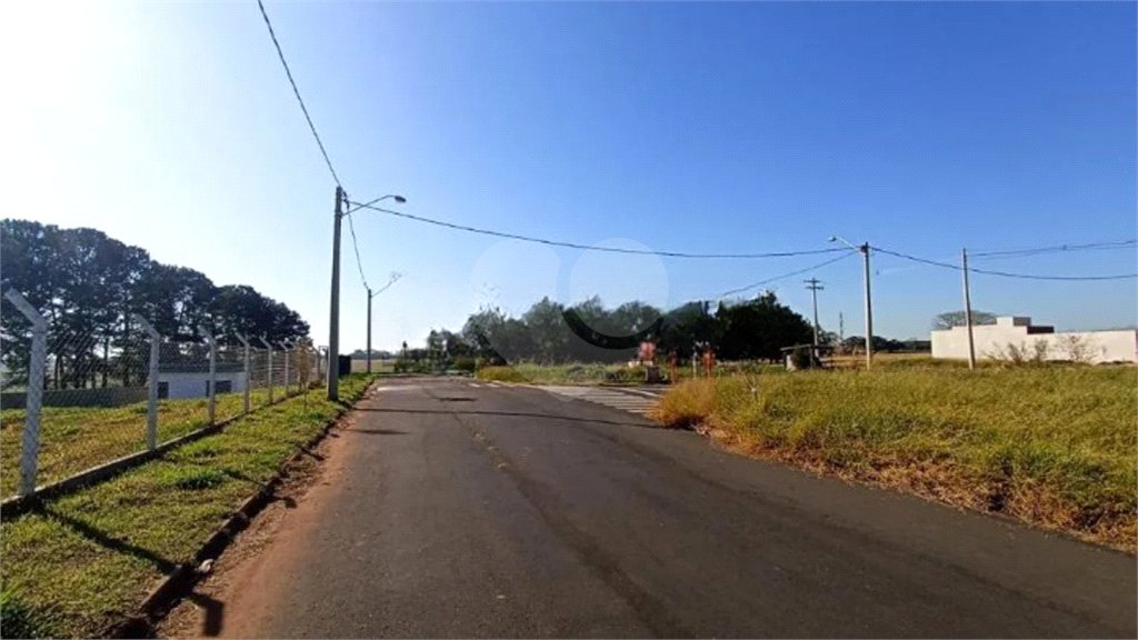 Lote para venda no Jardim dos Ipês no distrito de Água Vermelha/SP.