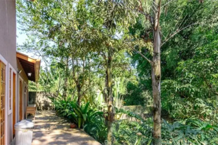 Casa à venda com 4 quartos, sendo 2 suítes,  em Granja Viana, Cotia, SP