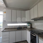 Apartamento para venda e locação na Aclimação de 108m² com 2 dormitórios e 2 banheiros, varanda