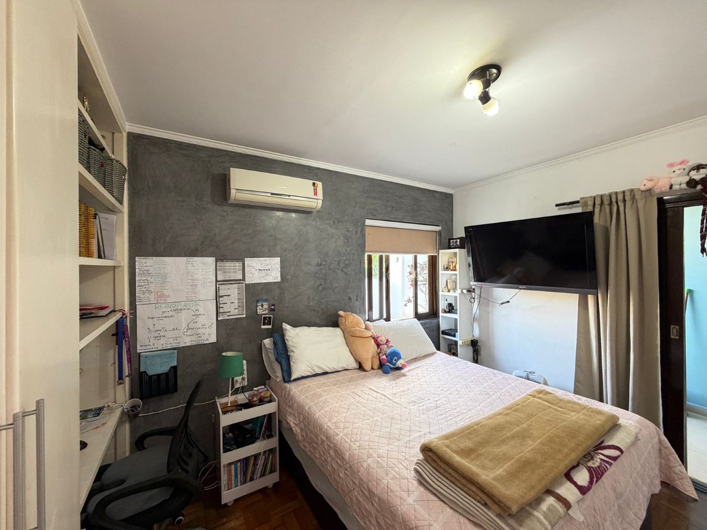 Casa para venda em Jardim Peri Peri com 3 quartos, sendo 1 suíte, 149m²