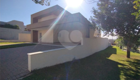 Casa à venda com 3 suítes no condomínio Moradas do Engenho, Piracicaba - SP