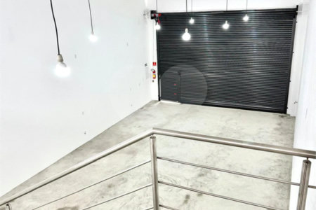 Salão comercial em Atibaia para locação 170 metros com mezanino, escritório, 5 vagas estacionamento