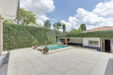 Casa Térrea à venda com 3 quartos, sendo 1 suíte,  em Alto da Boa Vista, São Paulo, SP