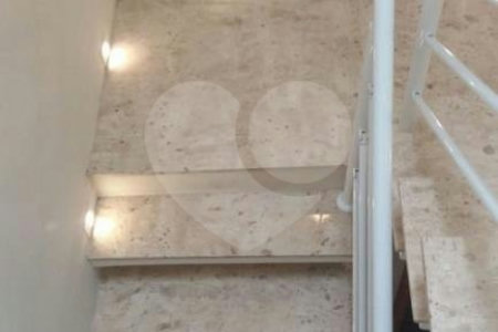 Sobrado à venda no Cambuci, Reformado 300 m2 - 4 Quartos/3 Suítes/ 2 Vagas de garagem