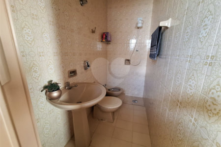 Casa à venda com 2 dormitórios á venda.