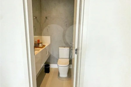 Apartamento de 106 m² no Auge Home Resort, porteira fechada, com 3 dormitórios, 1 suíte, varanda gourmet, 2 vagas, depósito e lazer completo.