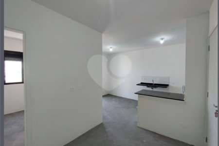 Apartamento de 33m2 localizado na Saúde