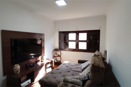 Casa com 3 dormitórios à venda no bairro Jardim Cardinalli, em São Carlos/SP