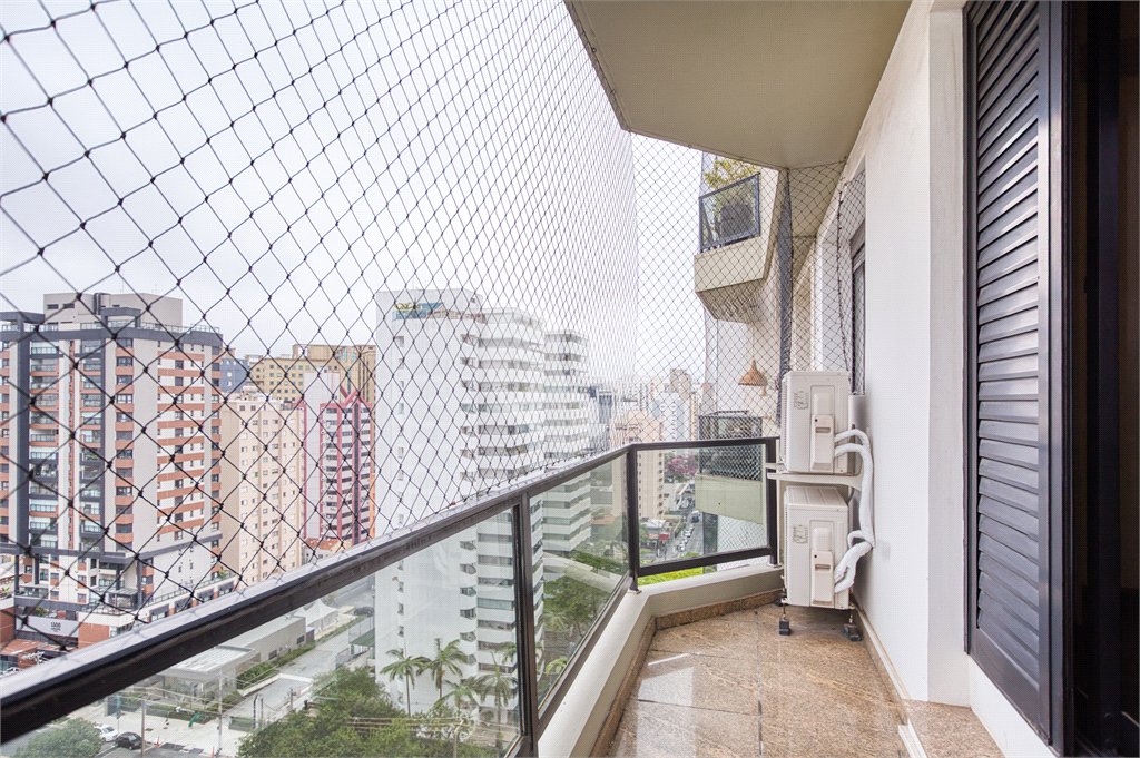 Cobertura à venda ou para alugar com 4 suítes em Moema, São Paulo, SP
