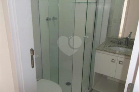 Lindo apartamento residencial mobiliado localizado na Vila Gumercindo.