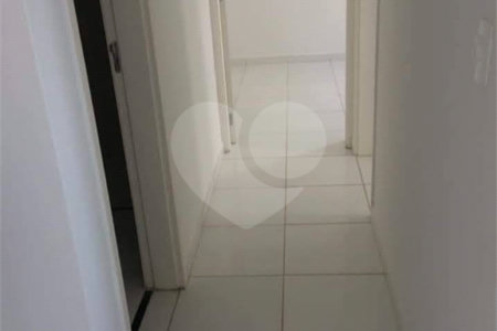 Apartamento à Venda no Parque dos Manacás