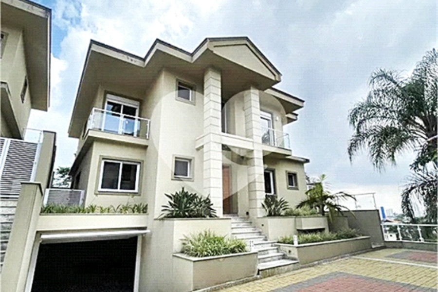 Casa de Condomínio Tucuruvi | 439m² | 4 Suítes | 6 Vagas | Espaço Gourmet Lazer