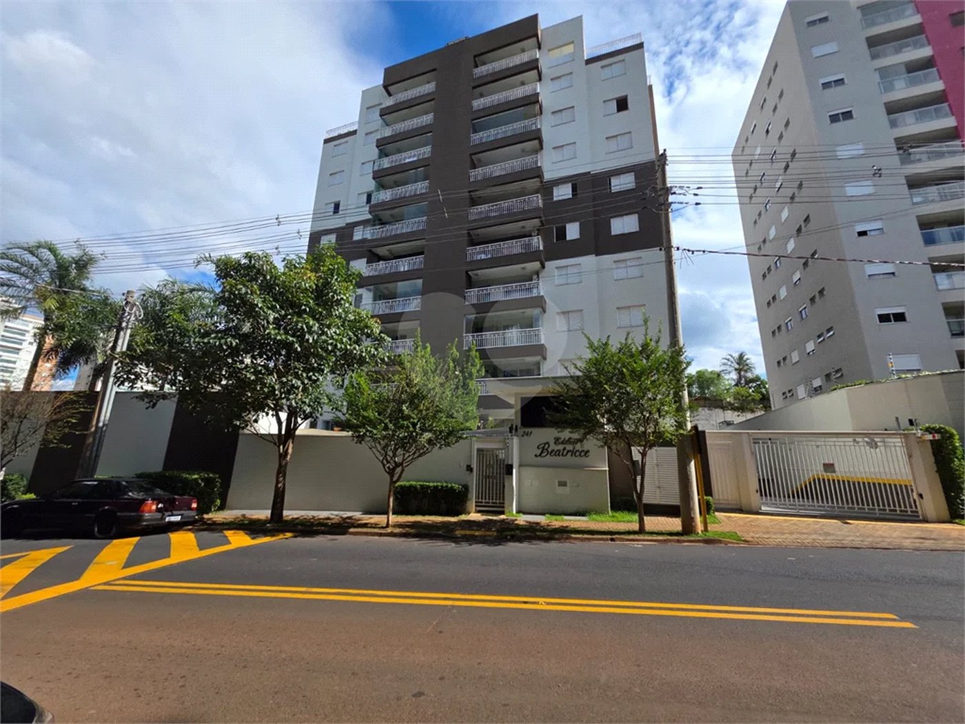 Apartamento 3 quartos i suíte e varanda Residencial Beatrice SPE