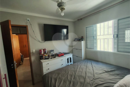 Casa ampla com edícula 3 Quartos
