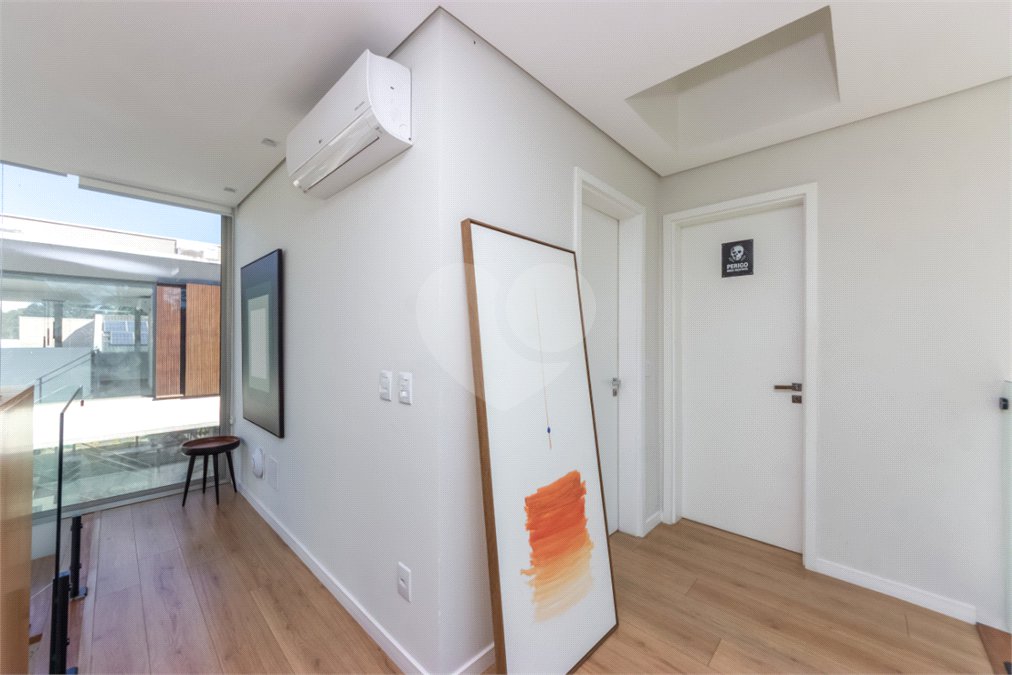 Casa à venda com 3 suítes no condomínio Lazuli, São Paulo - SP